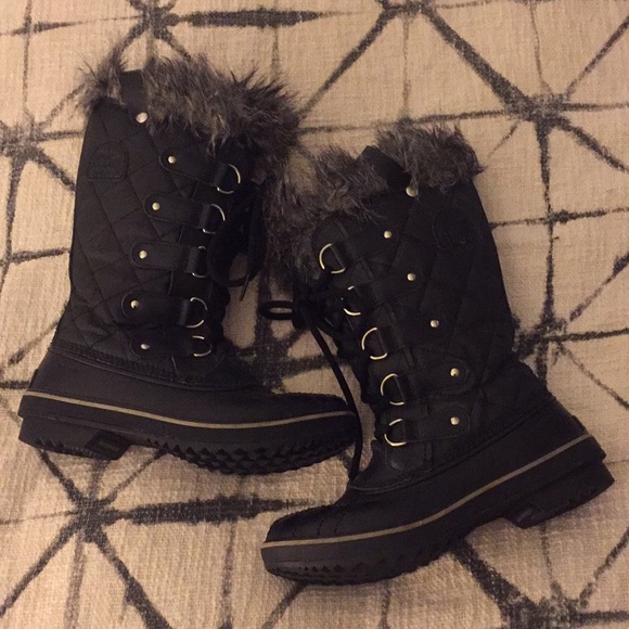 sorel tofino boots sale
